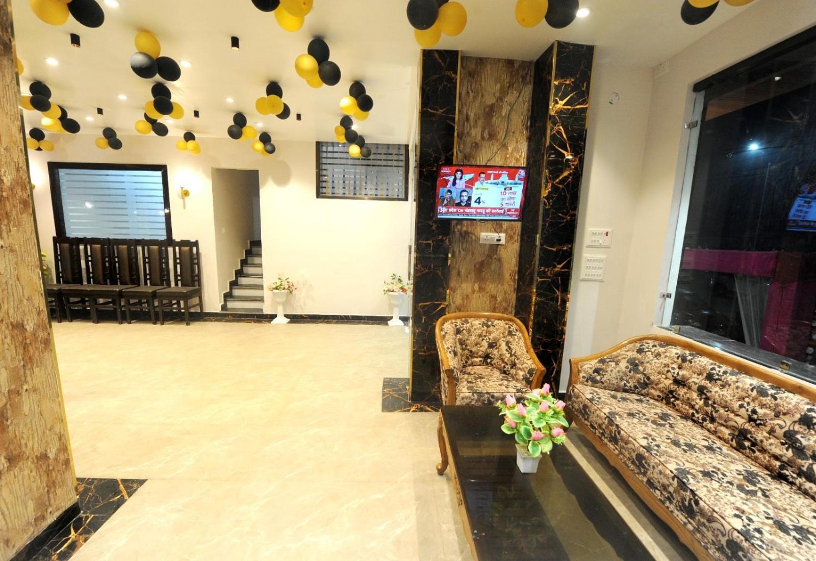 Golden Inn Prayagraj Bagian luar foto